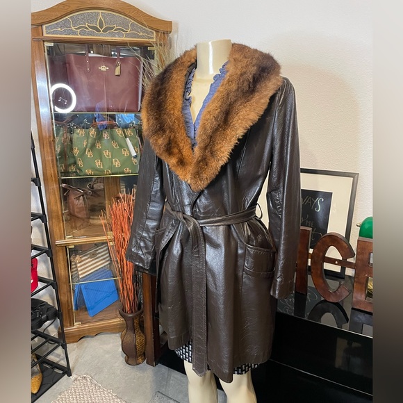 unsure Jackets & Blazers - 🤎Vintage Leather & Fur Coat GUC